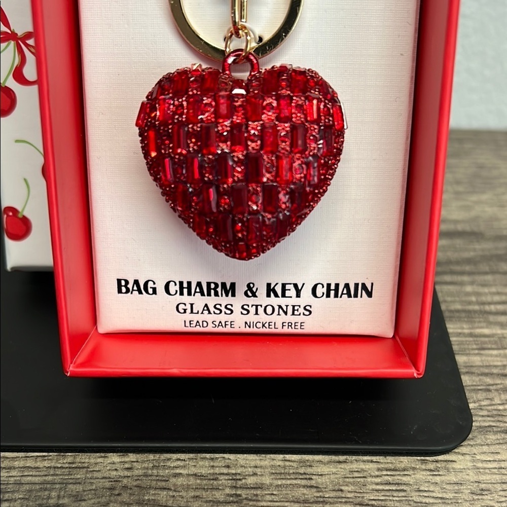 ✨Piper K | Red Heart ♥️ Bag Charm - Picture 5 of 5